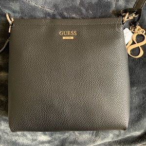 Guess crossbody bag with adjustable strap NWT